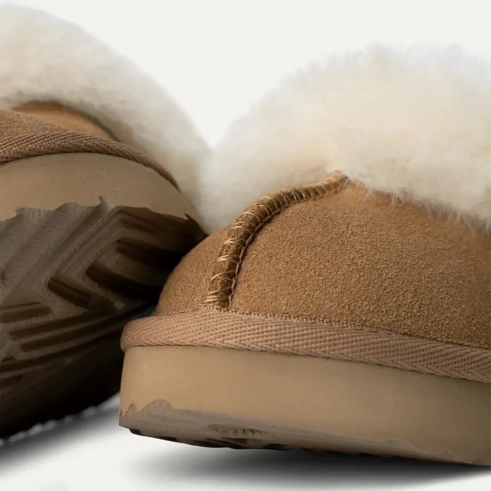 UGG Women's Chestnut/Tan Fluff Slide with Shearling Strap